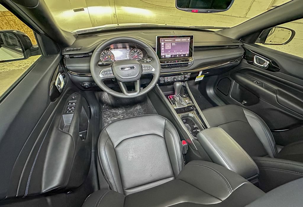 New 2026 Jeep Compass Limited image 9