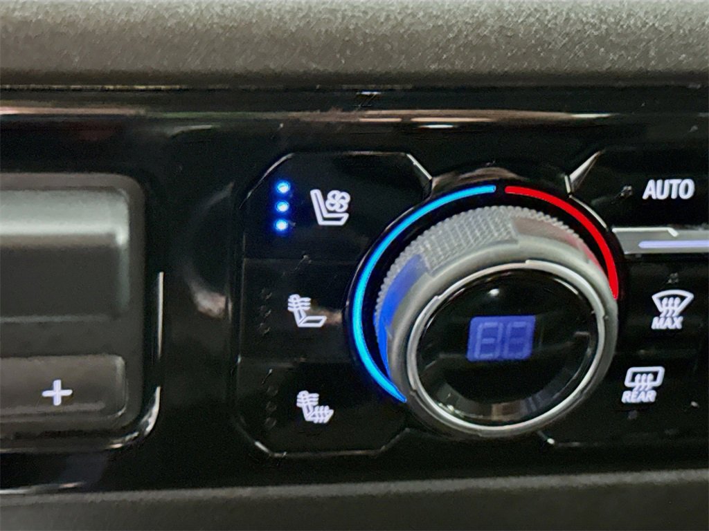 Used 2024 Chevrolet Silverado 2500 LTZ w/ LTZ Convenience Package image 12