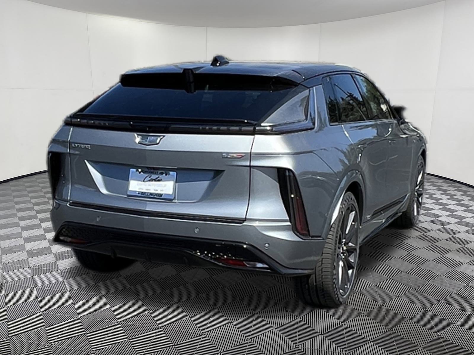 New 2026 Cadillac Lyriq V image 6