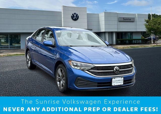 Used 2022 Volkswagen Jetta SE image 1