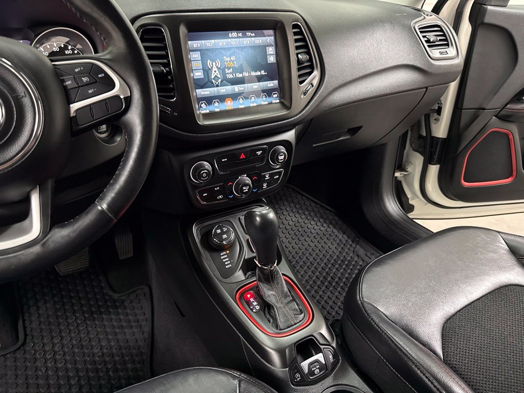 Used 2017 Jeep Compass Trailhawk w/ Navigation Group AWD/4WD image 22