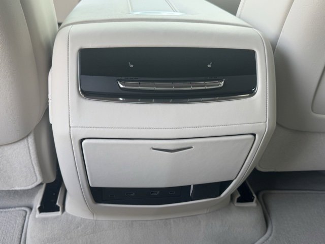 New 2026 Cadillac Escalade Platinum Luxury image 18