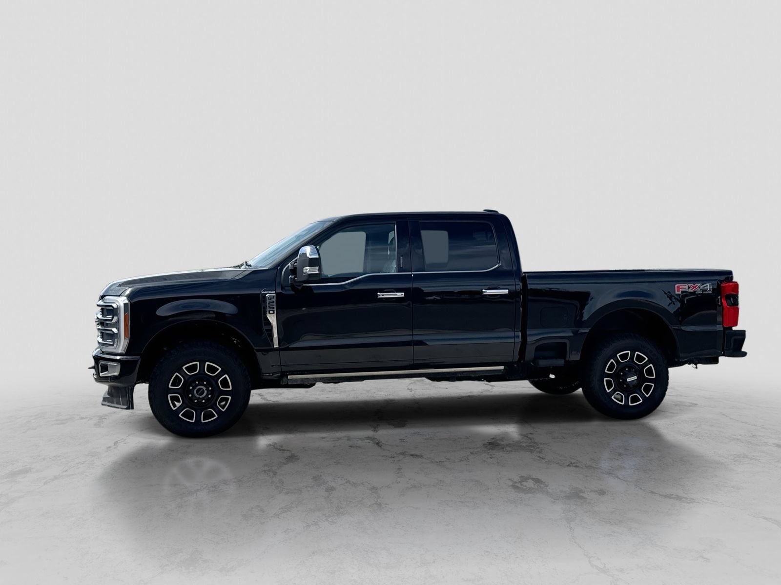 Used 2023 Ford F250 Platinum AWD/4WD image 3