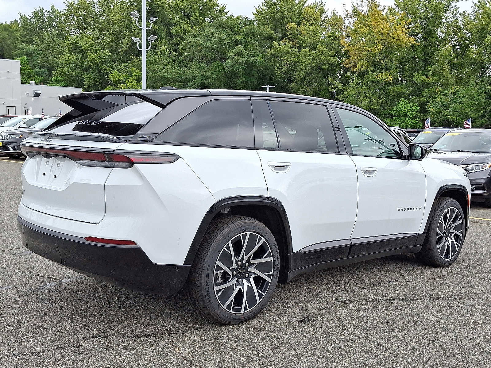 New 2025 Jeep Wagoneer S Limited w/ Comfort Package image 4