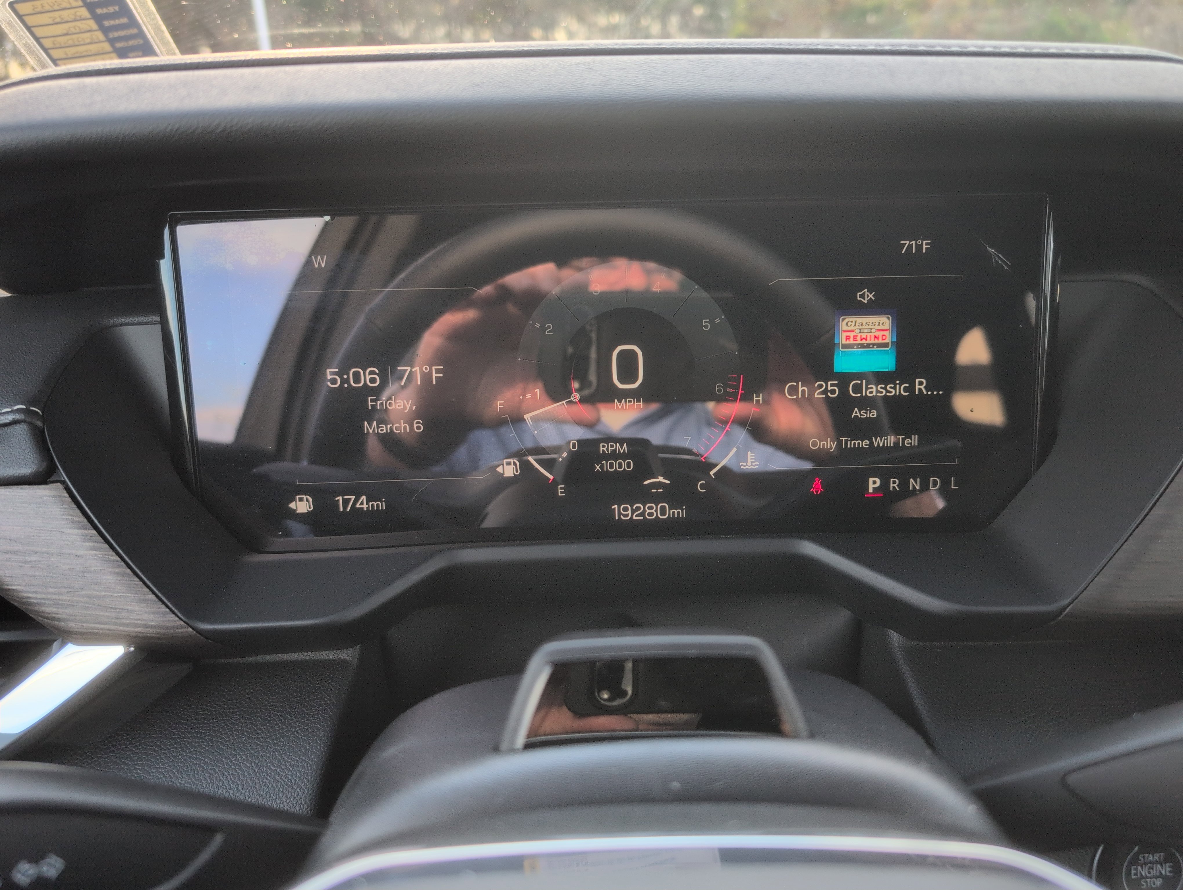 Used 2025 GMC Acadia Denali w/ Super Cruise Package image 21