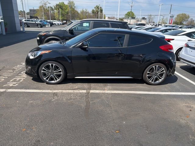 Used 2017 Hyundai Veloster Turbo image 5