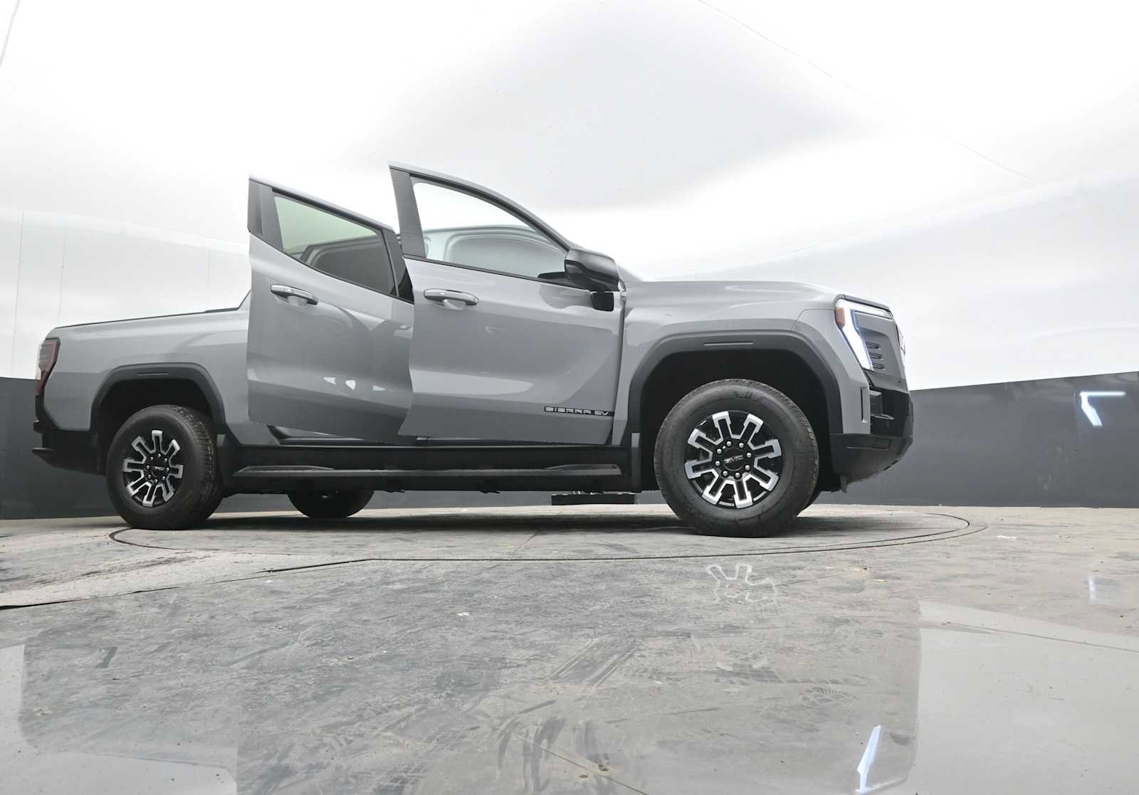 New 2026 GMC Sierra EV Elevation image 45