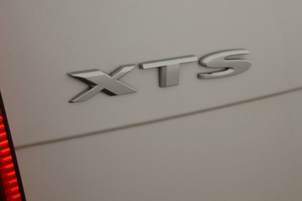 Used 2017 Cadillac XTS Luxury w/ Driver Awareness Package image 38