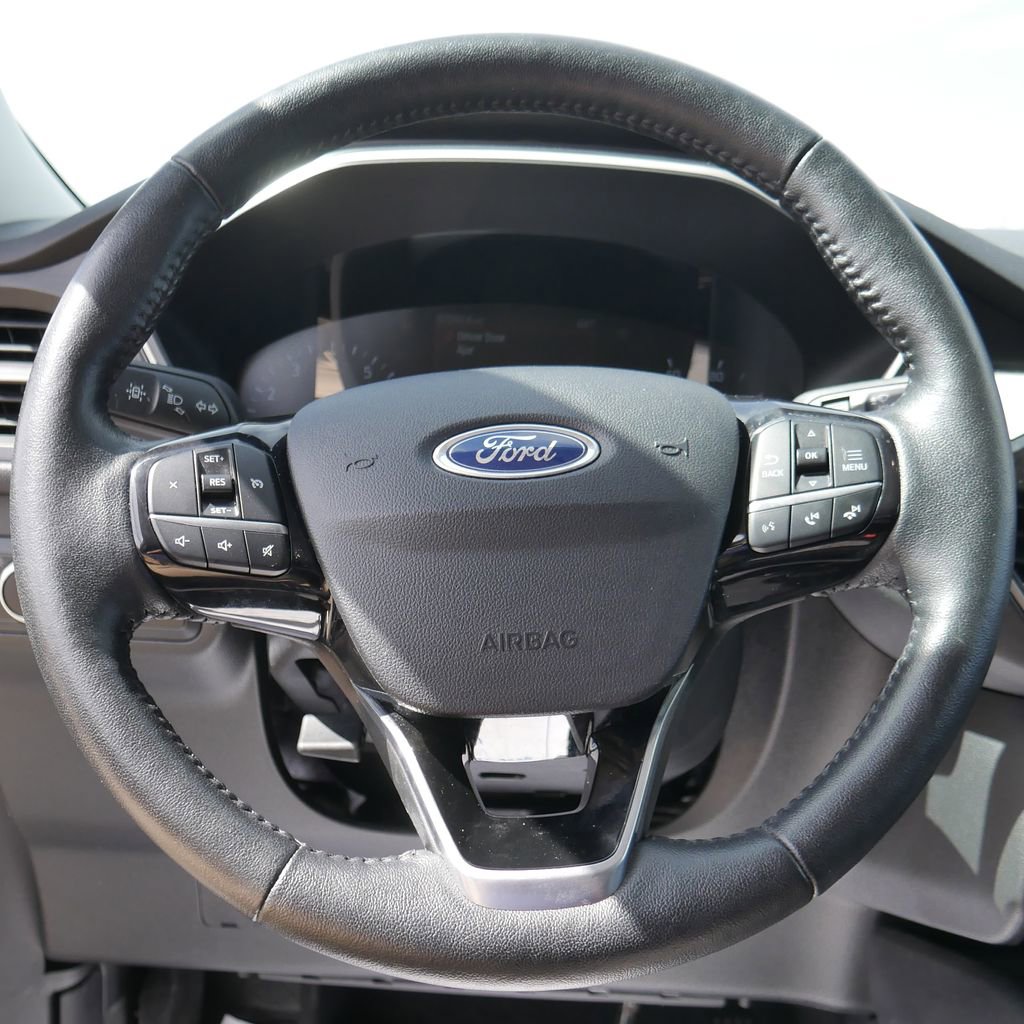 Used 2021 Ford Escape SE w/ Cold Weather Package AWD/4WD image 32
