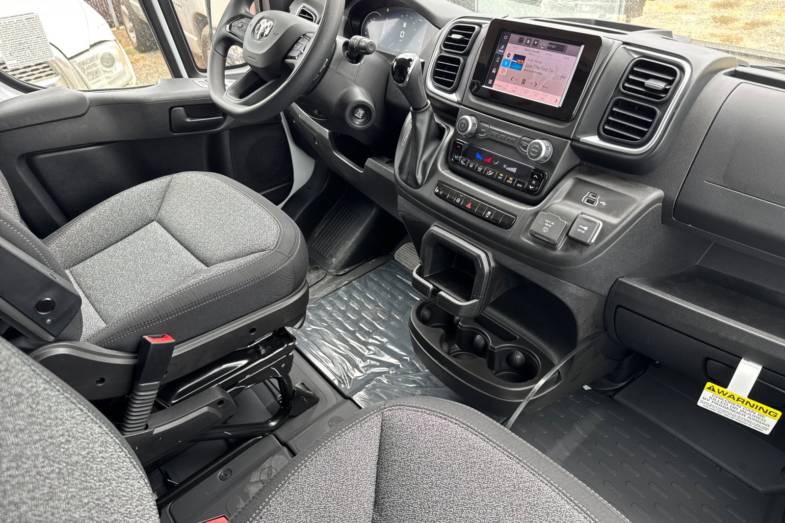 New 2026 RAM ProMaster 2500 w/ Quick Order Package 22G SLT image 14