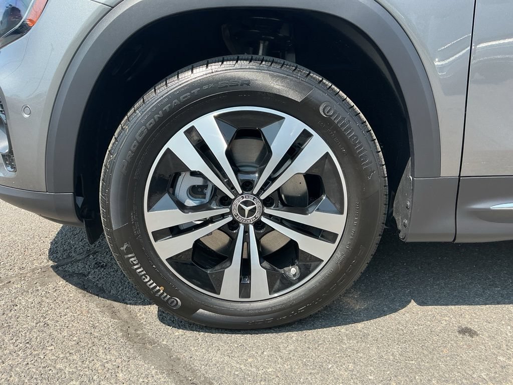 New 2026 Mercedes-Benz GLB 250 4MATIC image 2