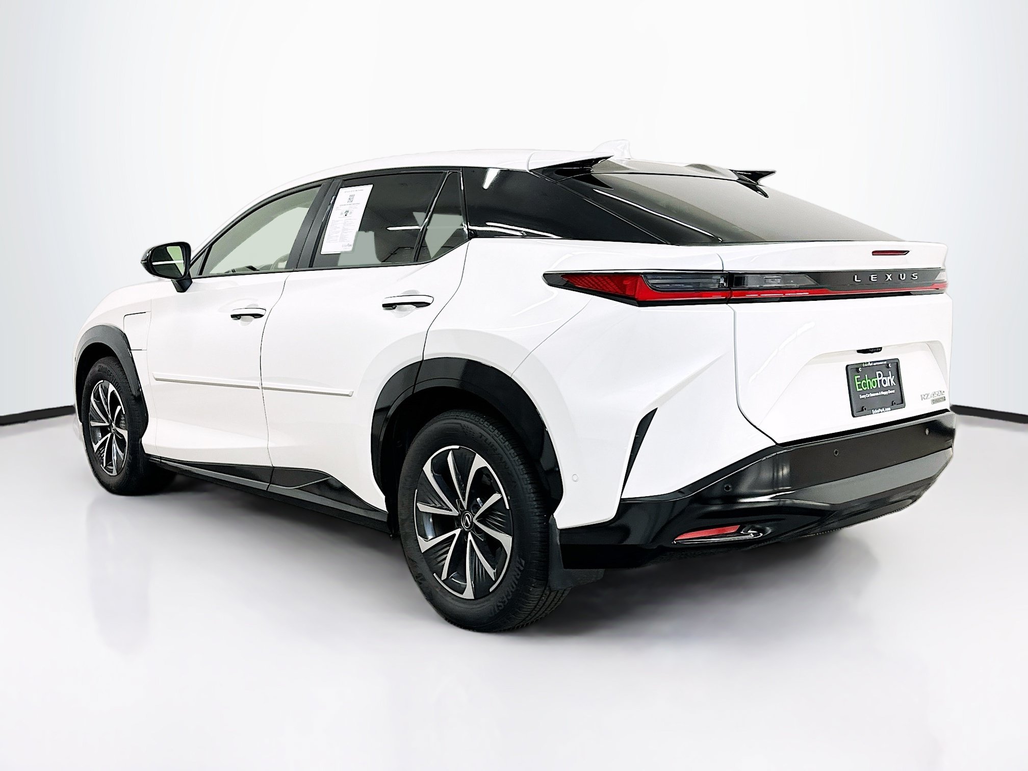 Used 2023 Lexus RZ 450e Premium w/ Technology Package AWD/4WD image 5