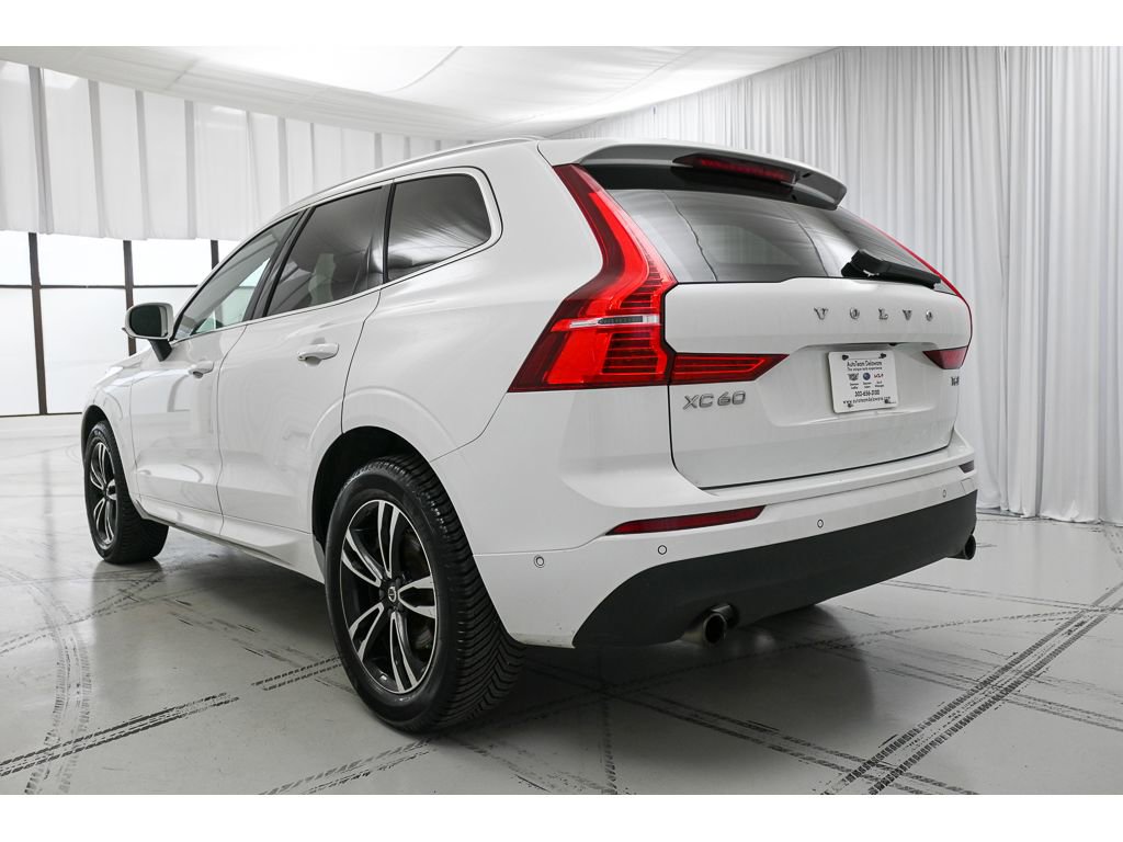 Used 2018 Volvo XC60 T6 Momentum w/ Vision Package image 5