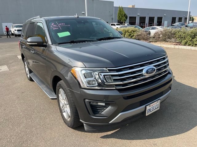 Used 2019 Ford Expedition XLT w/ Equipment Group 202A RWD image 2