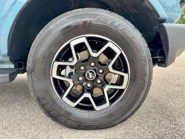 Used 2022 Ford Bronco Outer Banks AWD/4WD image 32