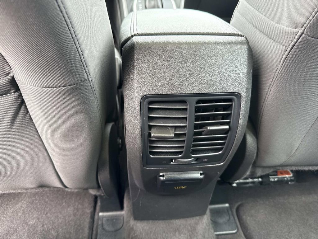 Used 2017 Ford C-MAX SE w/ Cold Weather Package image 21