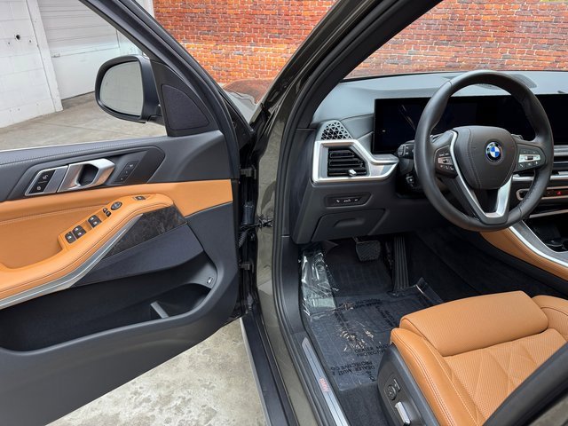 Certified 2025 BMW X5 xDrive50e w/ Parking Assistance Package image 9