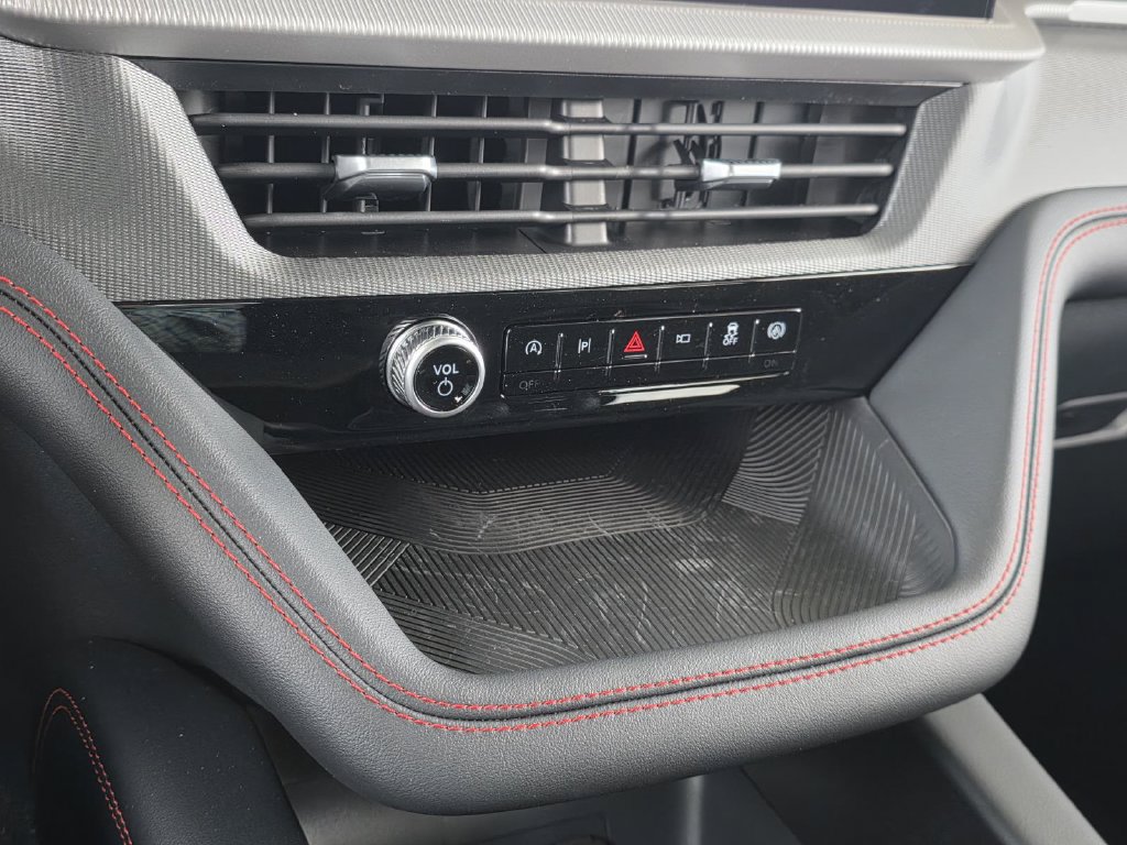 Used 2026 Ford Explorer ST-Line RWD image 22