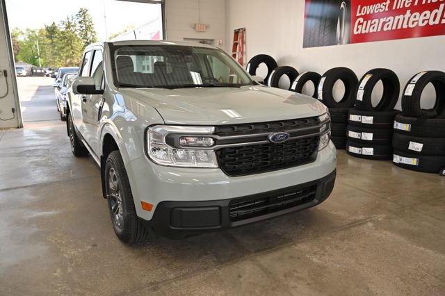 Used 2023 Ford Maverick XLT w/ XLT Luxury Package FWD image 3