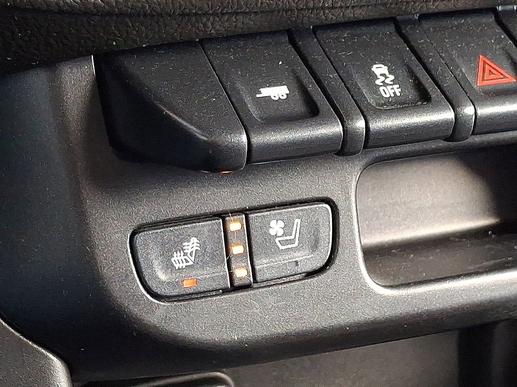 Used 2022 GMC Canyon Denali image 22