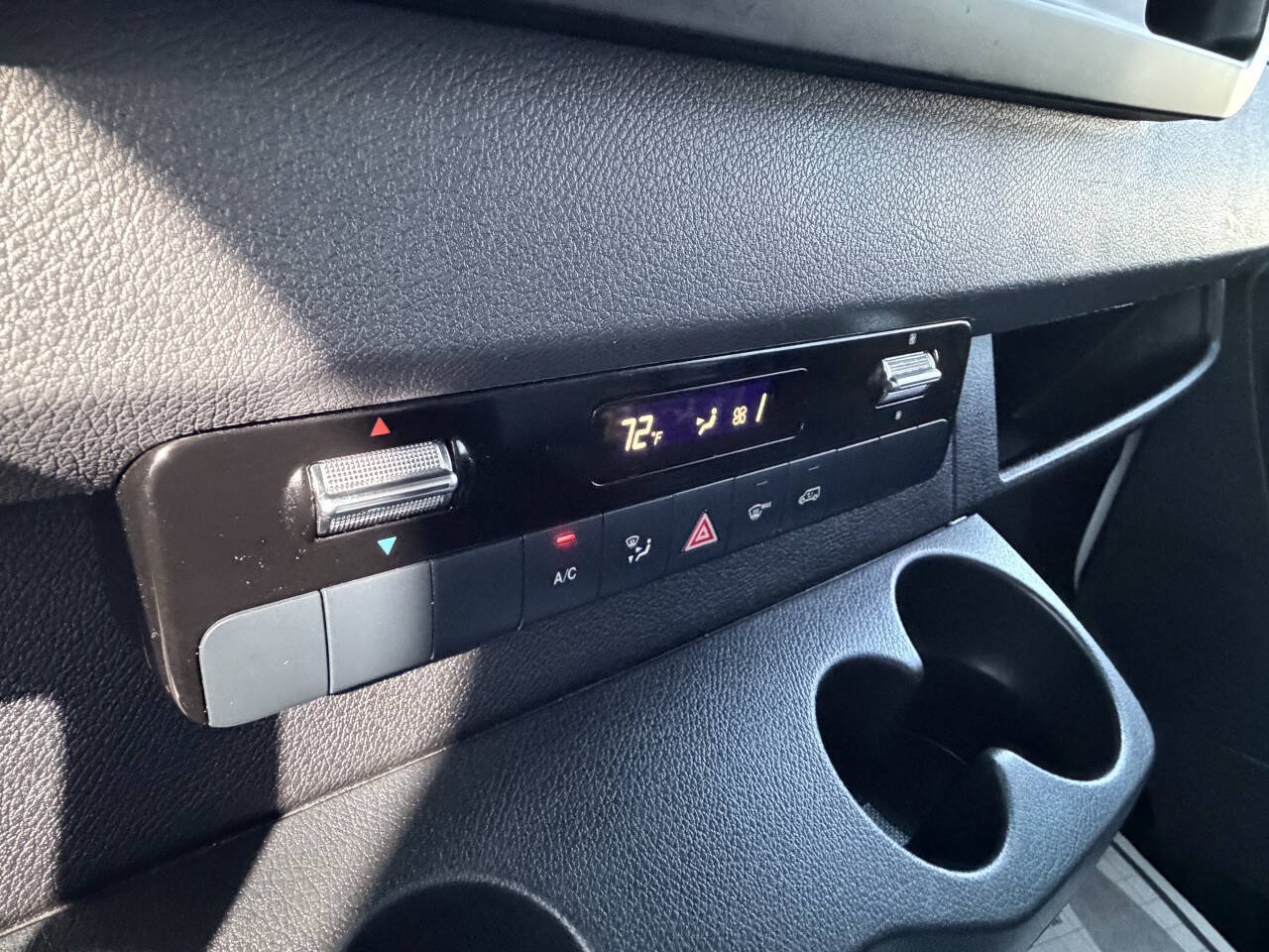 Used 2021 Mercedes-Benz Sprinter 2500 image 18