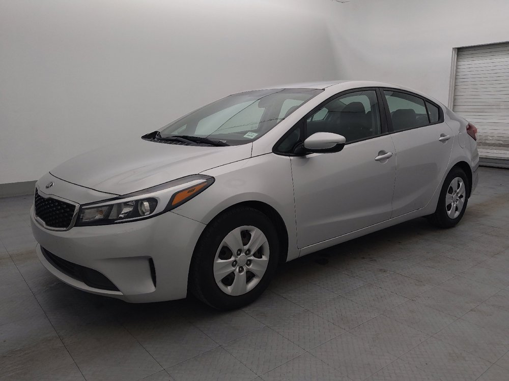 Used 2017 Kia Forte LX w/ LX Popular Package image 2
