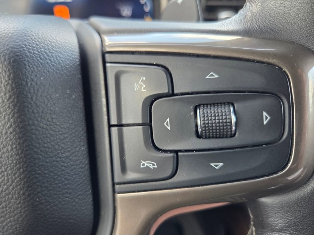 Used 2023 Chevrolet Silverado 1500 High Country w/ Z71 Off-Road Package image 18