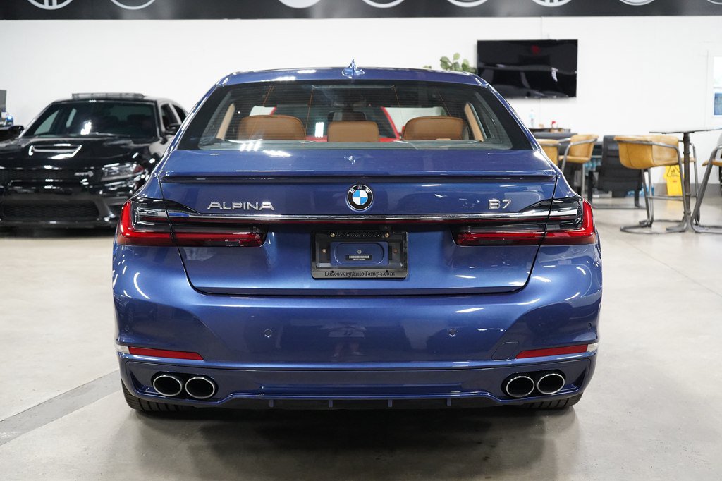 Used 2022 BMW ALPINA B7 xDrive w/ Luxury Rear Seating Package AWD/4WD image 4