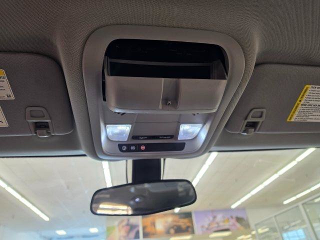 Used 2018 Chevrolet Equinox LS FWD image 25