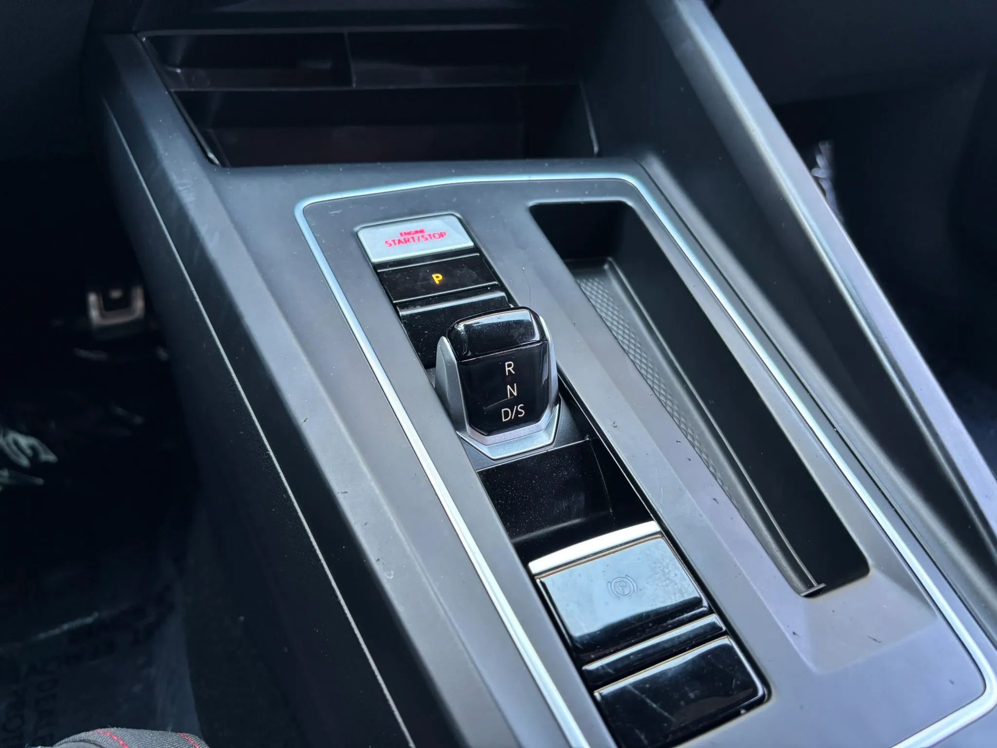 Used 2022 Volkswagen GTI S FWD image 34