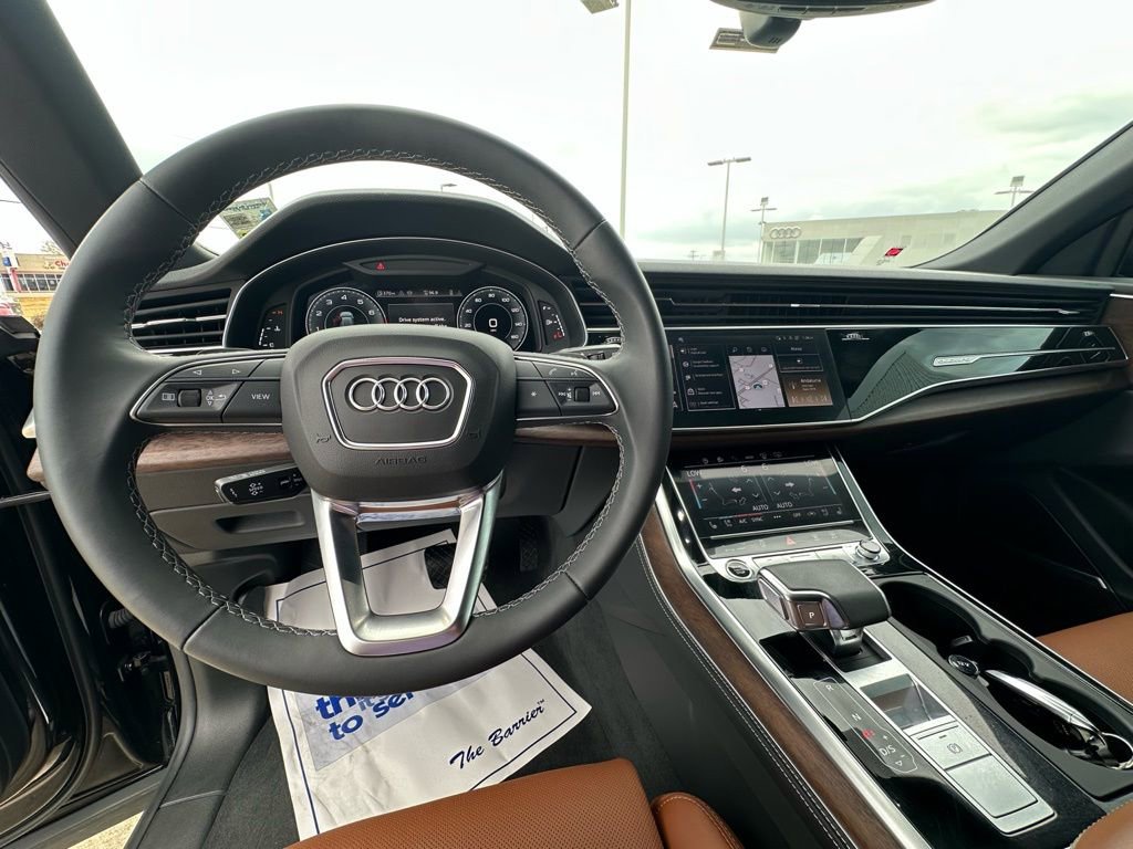 Used 2025 Audi Q8 Prestige image 14