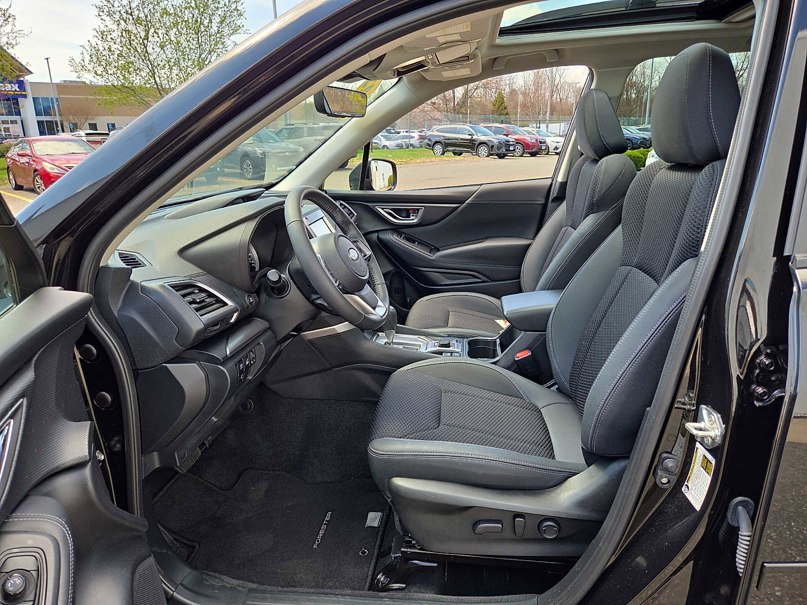Used 2023 Subaru Forester Premium image 14