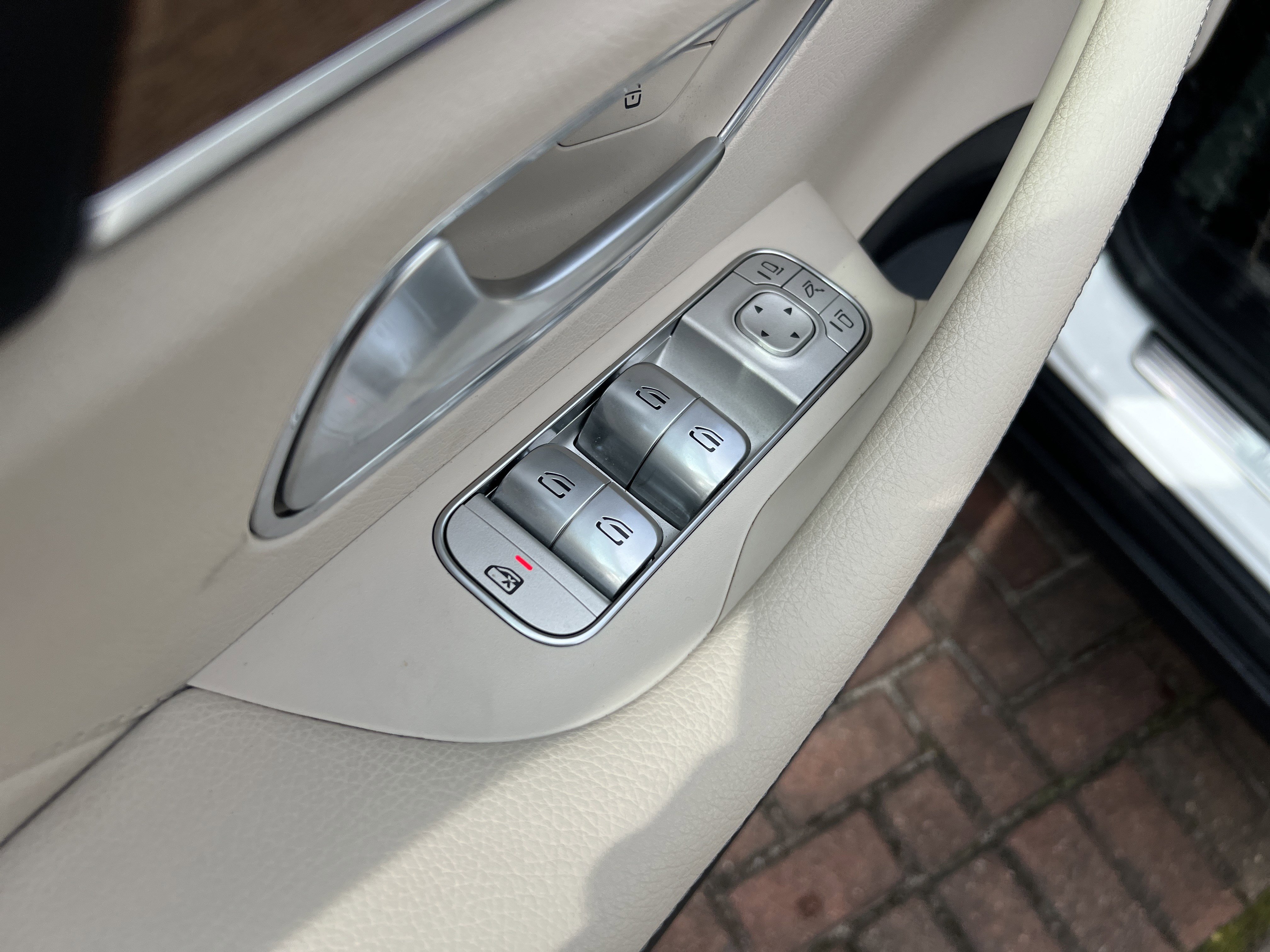 Used 2024 Mercedes-Benz GLE 450 4MATIC image 15