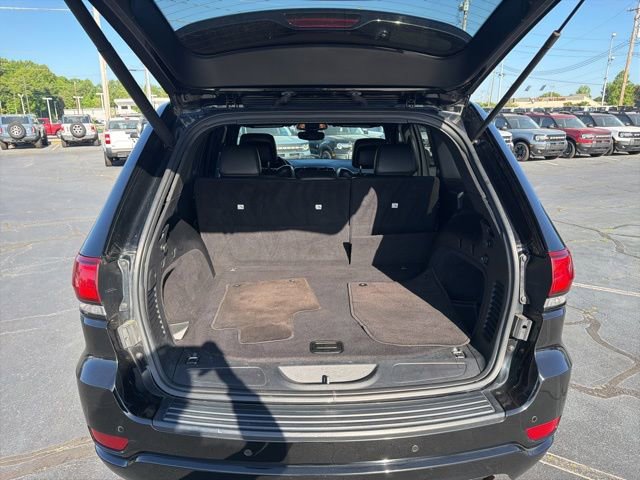 Used 2019 Jeep Grand Cherokee Altitude AWD/4WD image 11