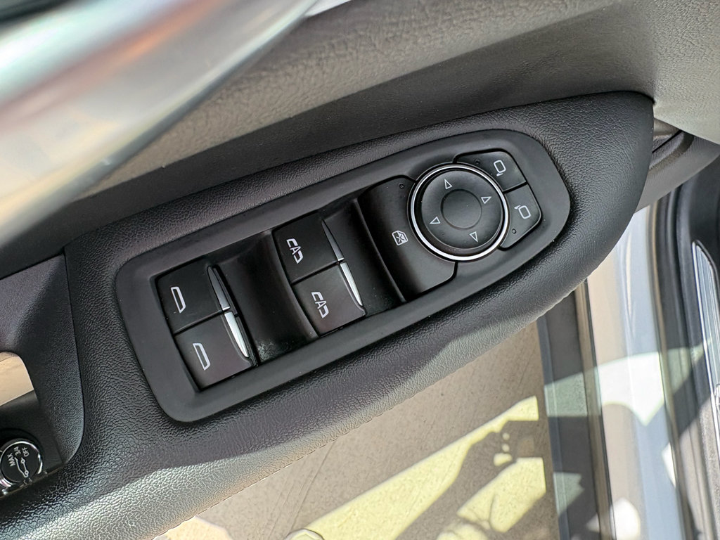 Used 2021 Cadillac XT5 Luxury w/ LPO, Floor Liner Package FWD image 11