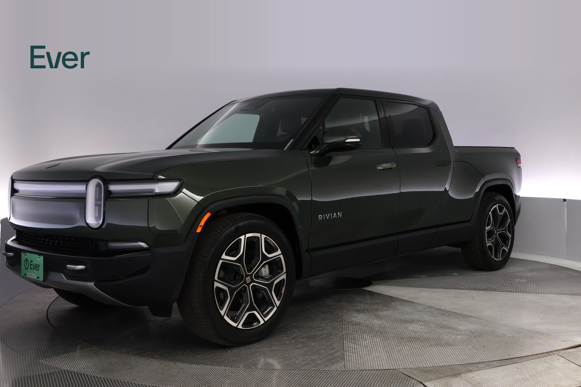Used 2025 Rivian R1T Adventure Dual AWD/4WD image 2