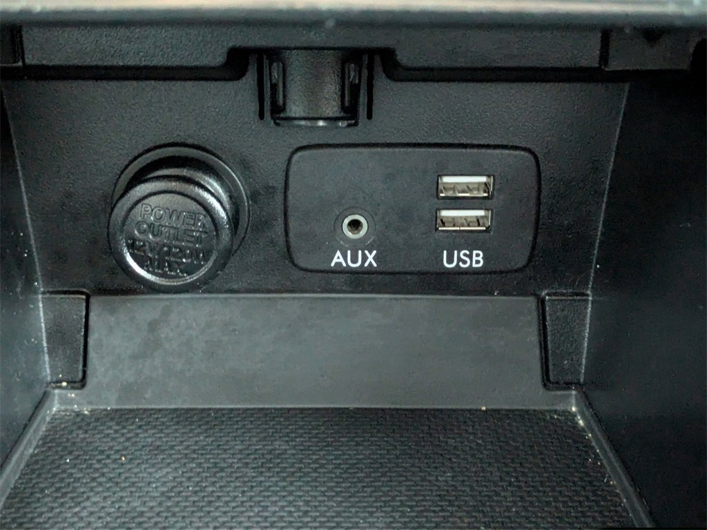 Used 2018 Subaru Outback 2.5i Limited image 24