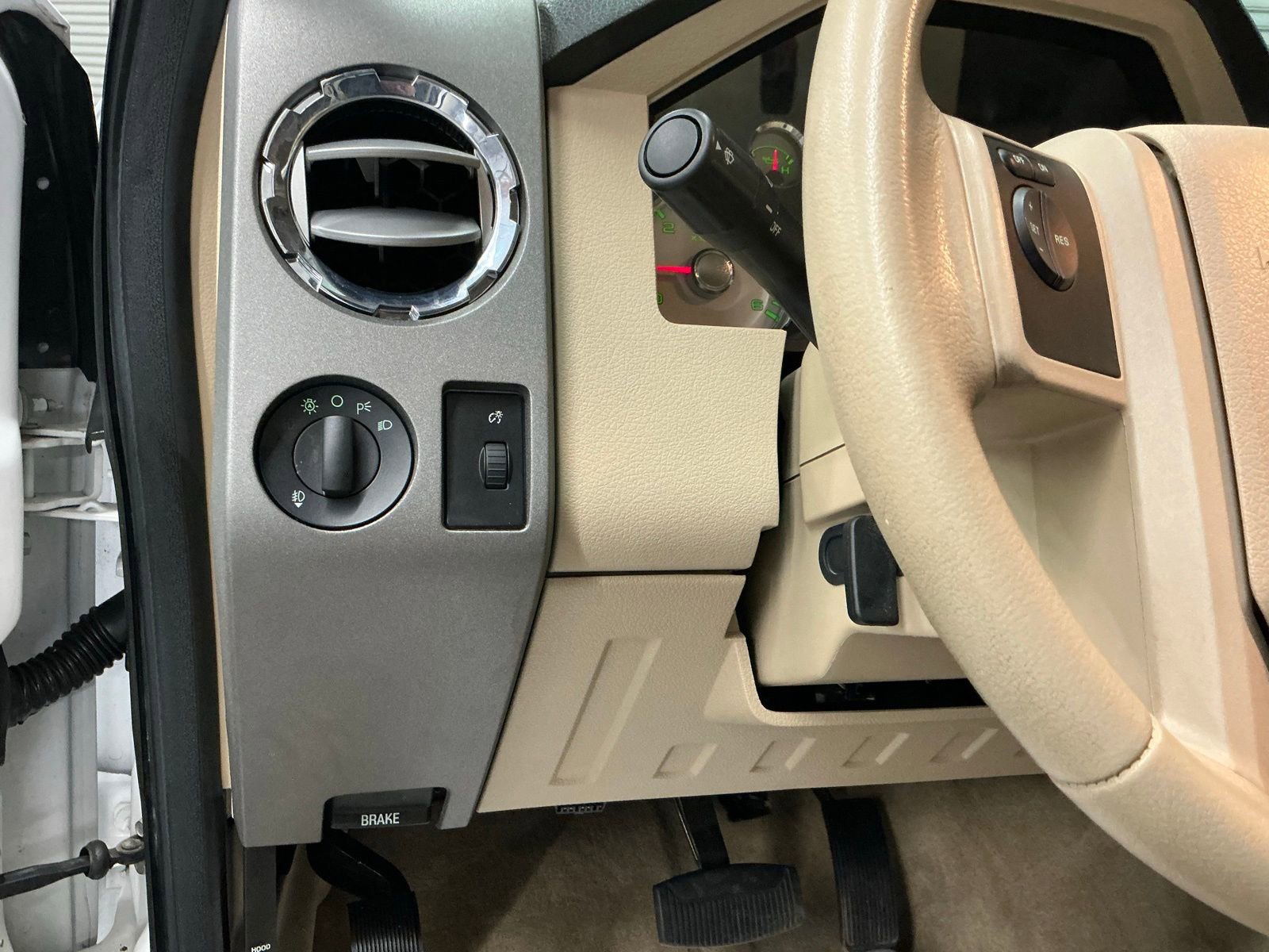 Used 2010 Ford F250 Lariat image 21