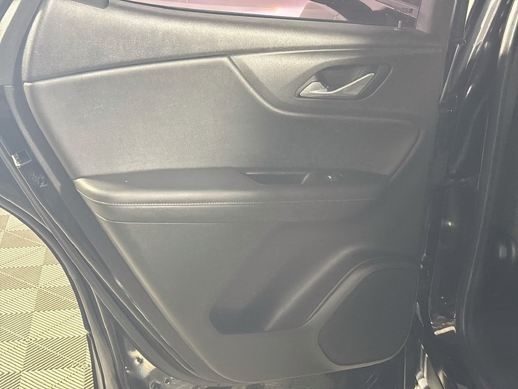 Used 2019 Chevrolet Blazer L FWD image 18