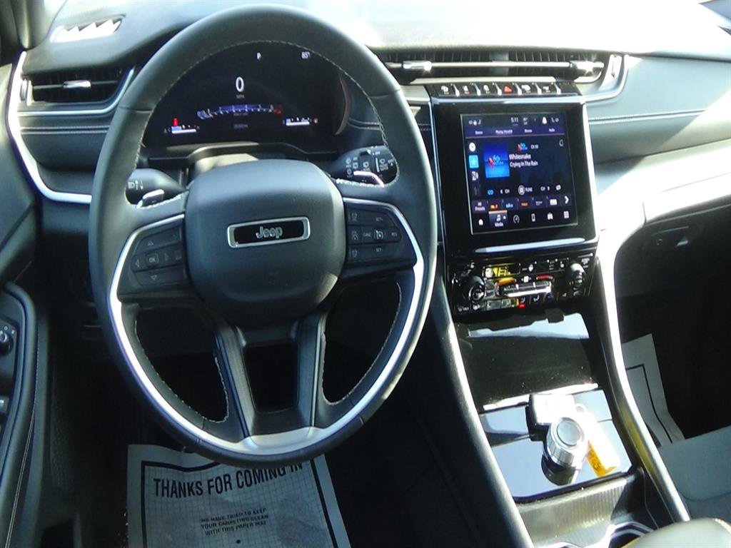 Used 2023 Jeep Grand Cherokee 4WD 4xe image 14