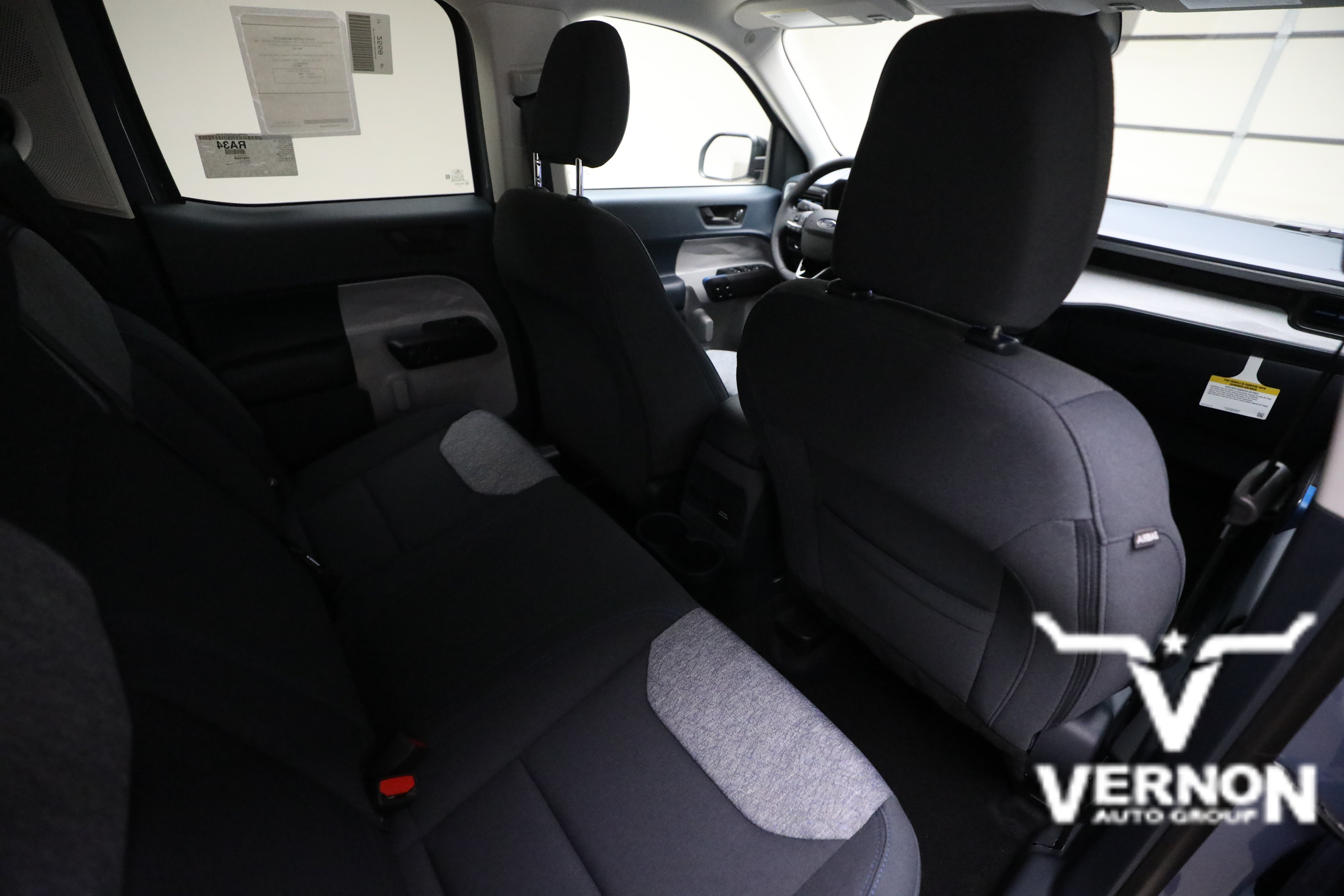 New 2026 Ford Maverick XLT w/ XLT Luxury Package FWD image 12