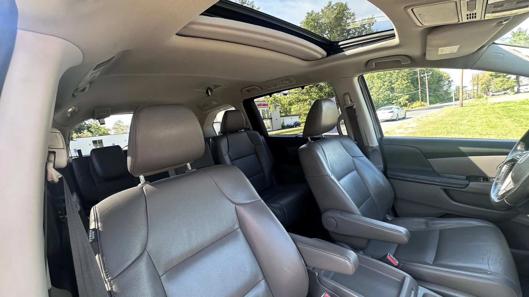 Used 2013 Honda Odyssey EX-L image 31