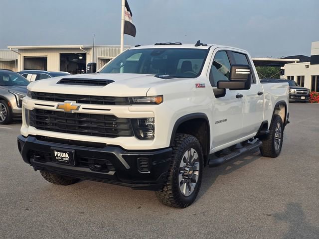 Used 2024 Chevrolet Silverado 2500 Custom w/ Custom Value Package AWD/4WD image 2