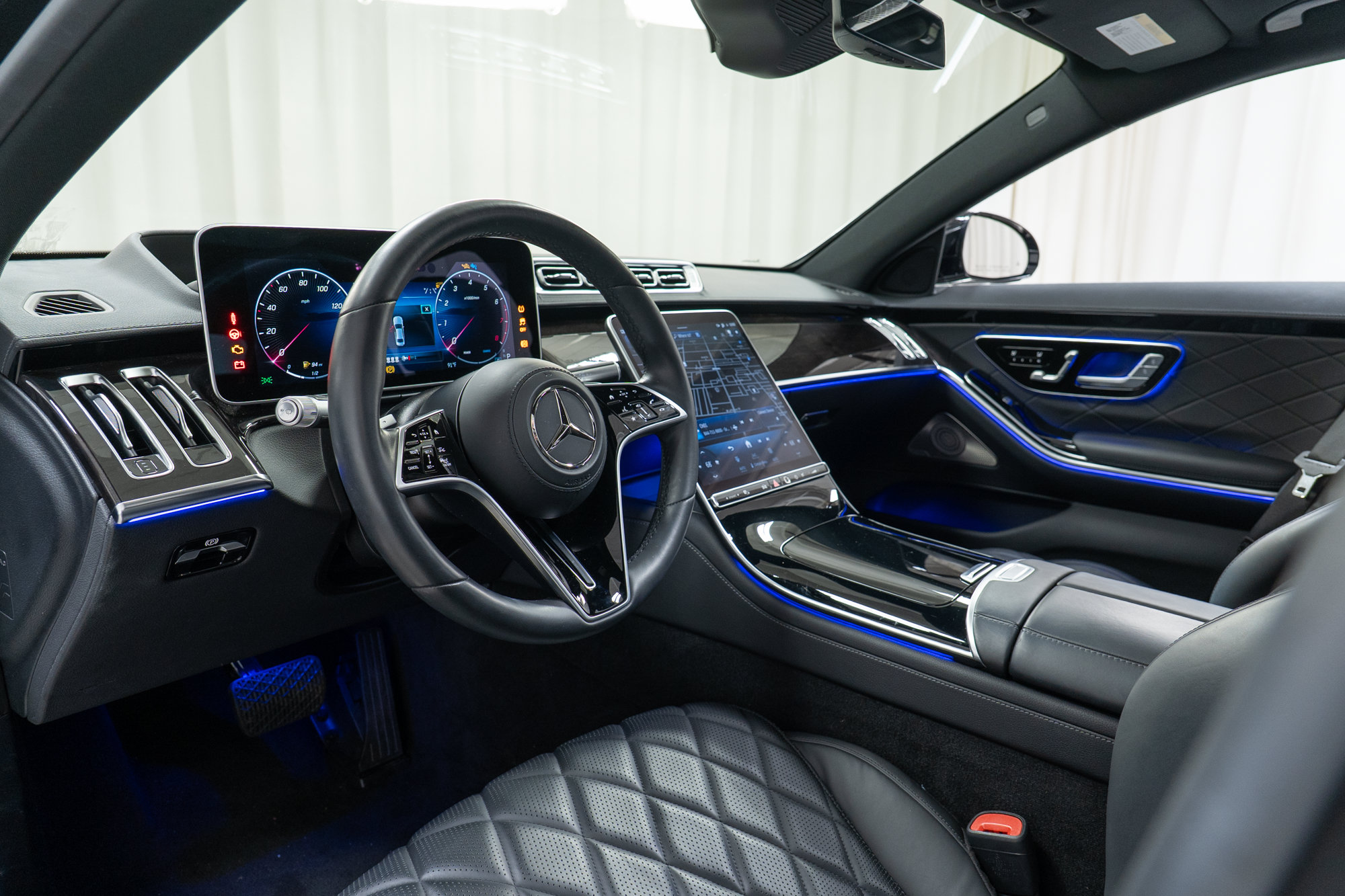 Certified 2023 Mercedes-Benz S 500 4MATIC w/ 3D Technology Package image 11