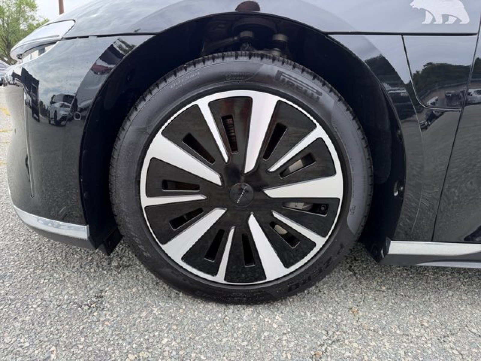 Used 2024 Lucid Air Pure RWD image 9