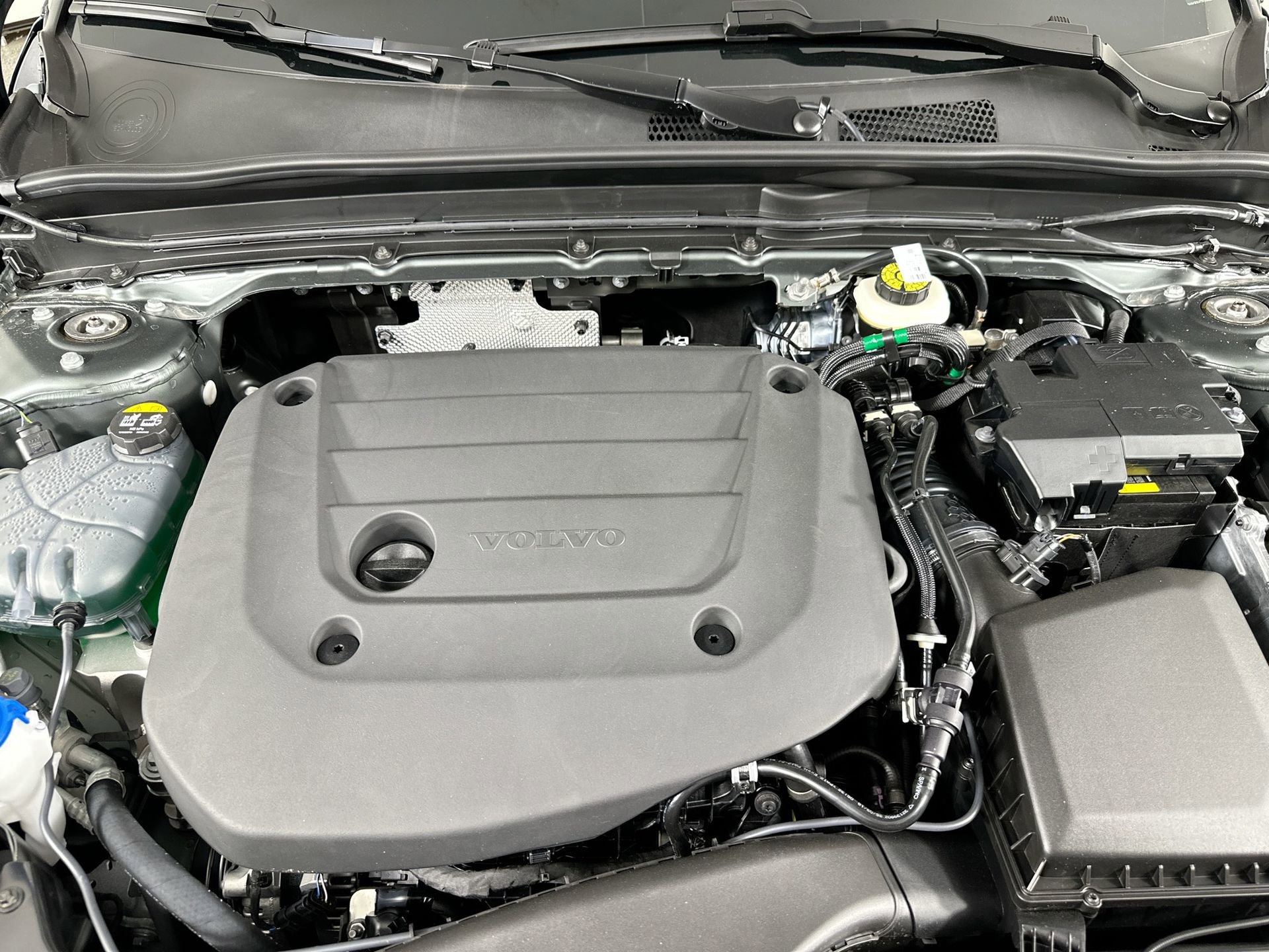 New 2026 Volvo XC40 B4 Plus w/ Climate Package image 31