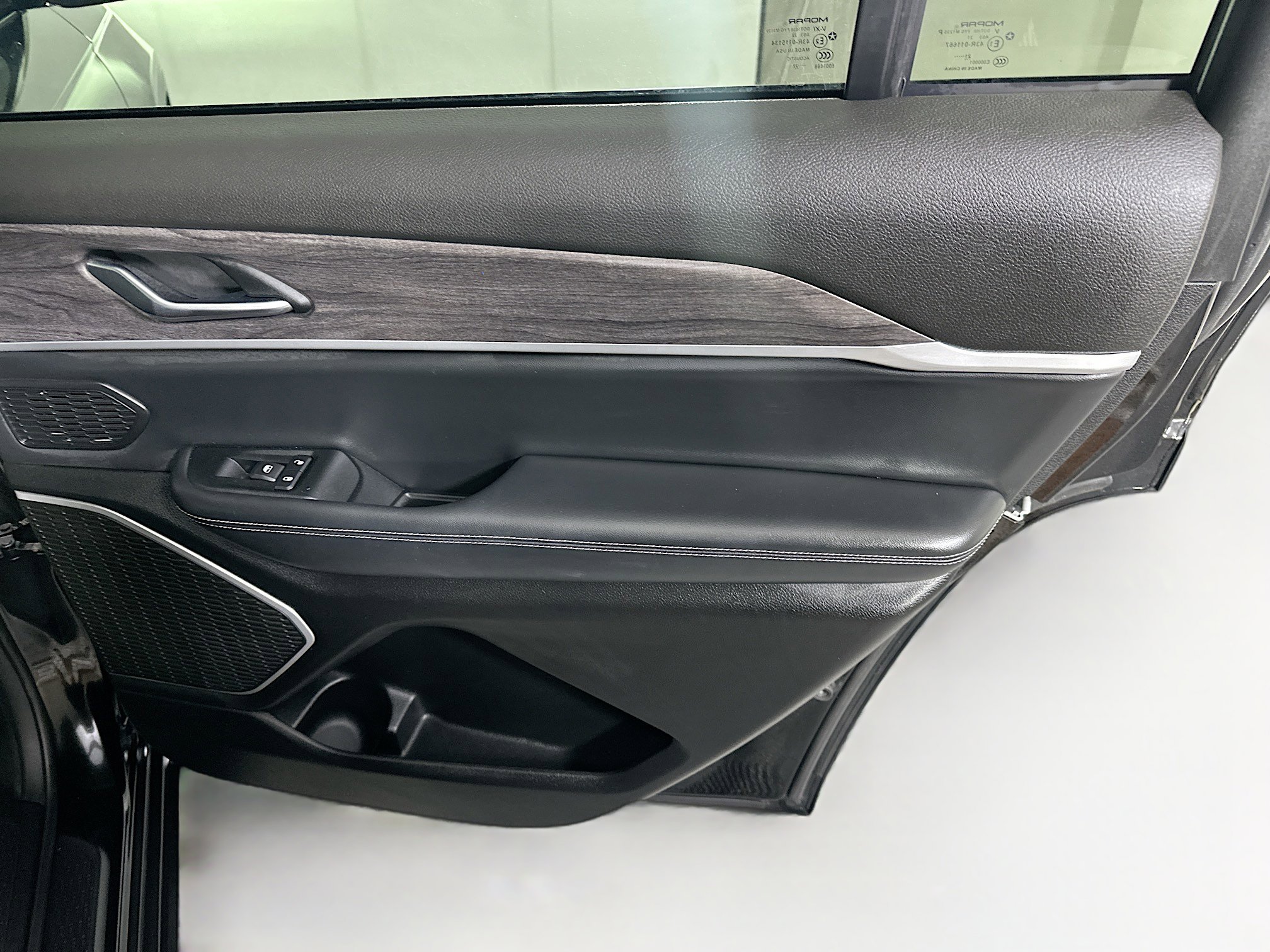Used 2022 Jeep Grand Cherokee L Limited image 33