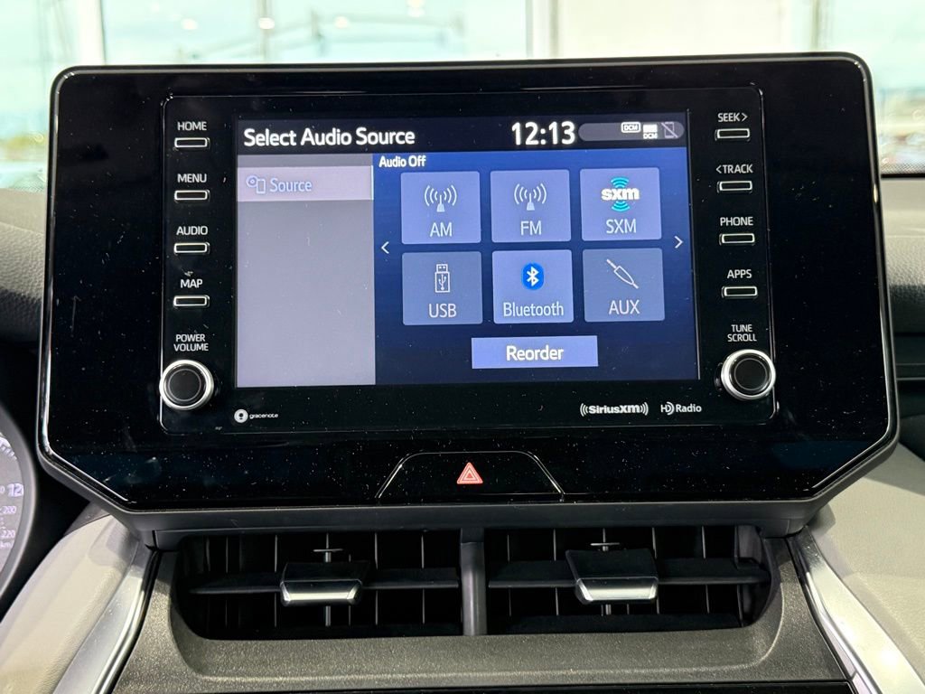 Certified 2021 Toyota Venza LE w/ Carpet Mat Package (TMS) image 27