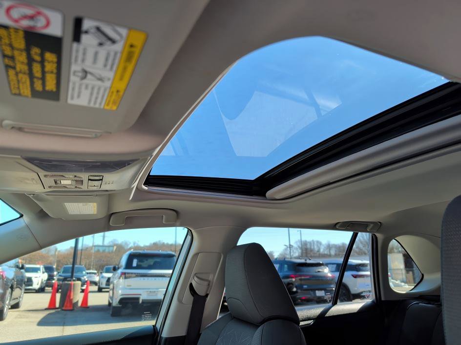 Used 2019 Toyota RAV4 XLE w/ Convenience Package image 27