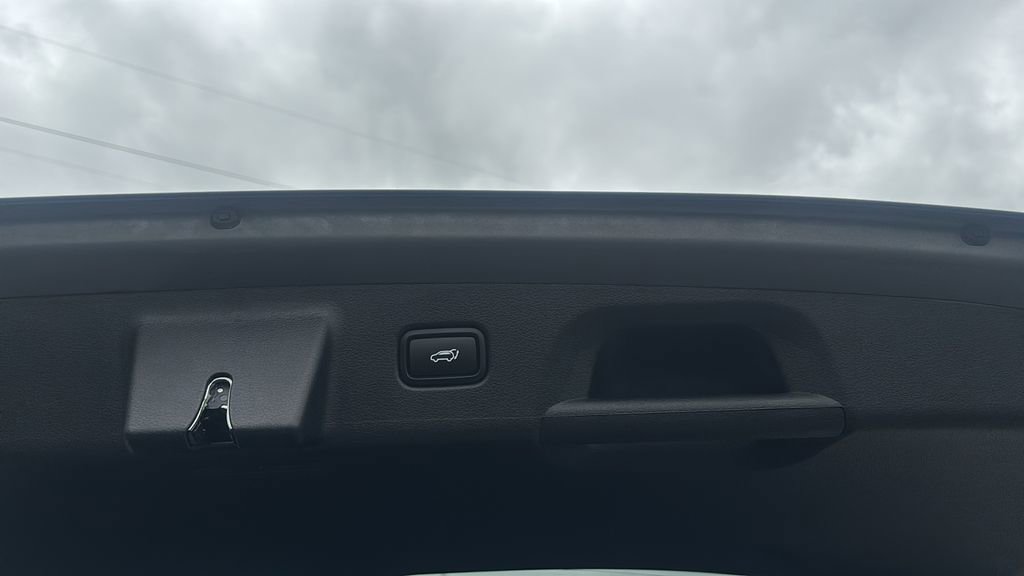 Used 2024 Hyundai Palisade Limited image 37